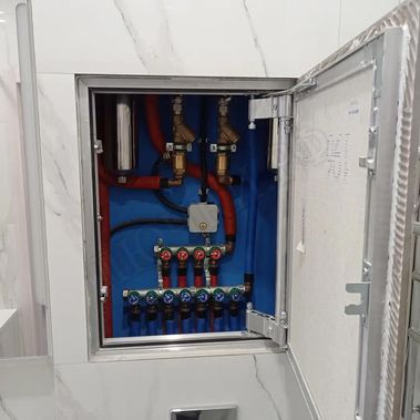 Люк под плитку Секрет 3.0 200*550 Люк под плитку Секрет 3.0 200*550