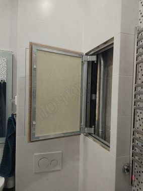 Люк под плитку Секрет 3.0 200*550 Люк под плитку Секрет 3.0 200*550