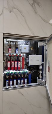 Люк под плитку Секрет 3.0 200*550 Люк под плитку Секрет 3.0 200*550