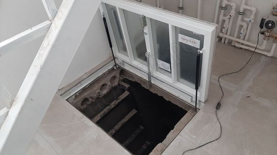 Самоподъемный Невидимка уголок 700*1000, утепленный Самоподъемный Невидимка уголок 700*1000, утепленный